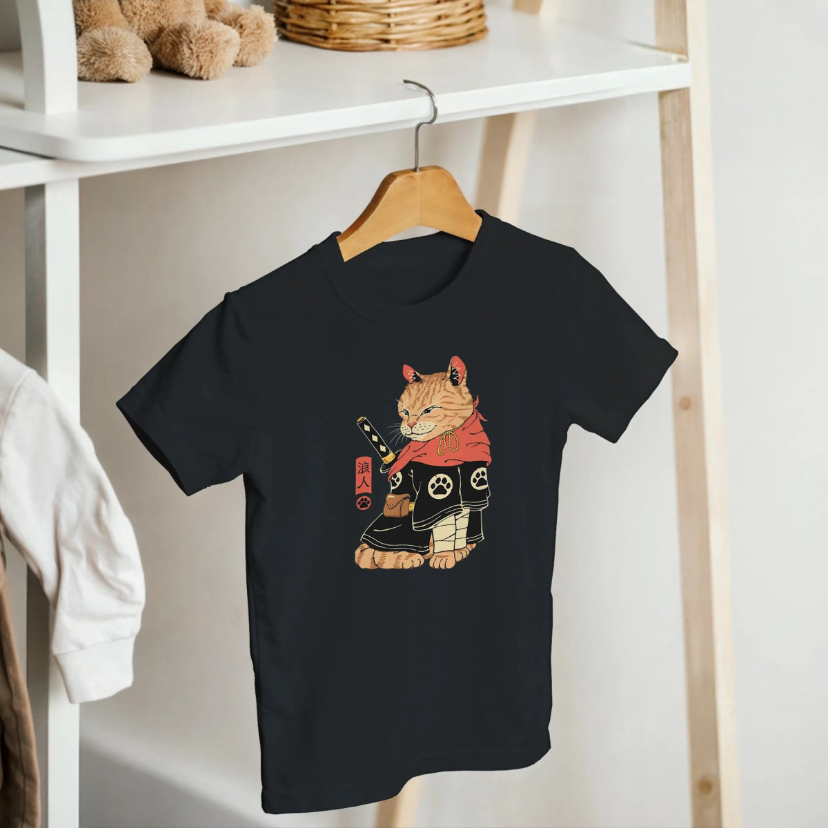 T-shirt Enfant à Col Rond | Chat Samouraï en Kimono - Style Japonais T-shirt - KAWAII FAVIE