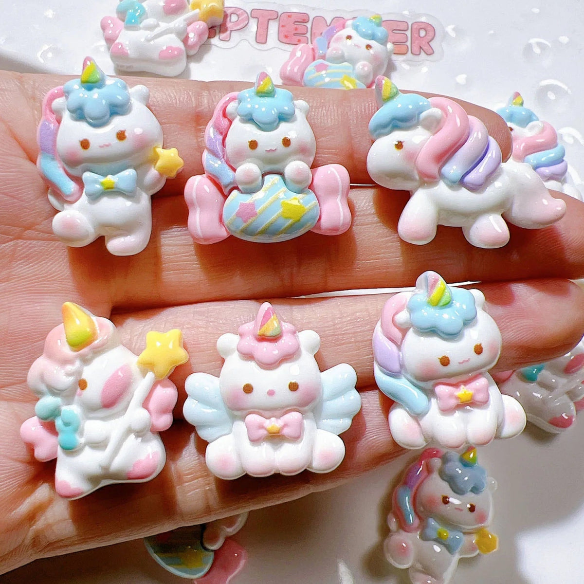 10 Accessoires en Résine Licorne | Cabochons Plats Arc - en - Ciel - DIY, Bijoux, Décoration Charms - KAWAII FAVIE