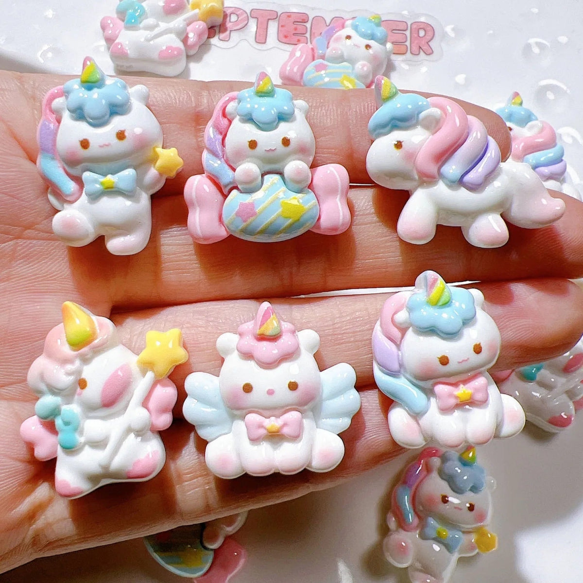 10 Accessoires en Résine Licorne | Cabochons Plats Arc - en - Ciel - DIY, Bijoux, Décoration Charms - KAWAII FAVIE