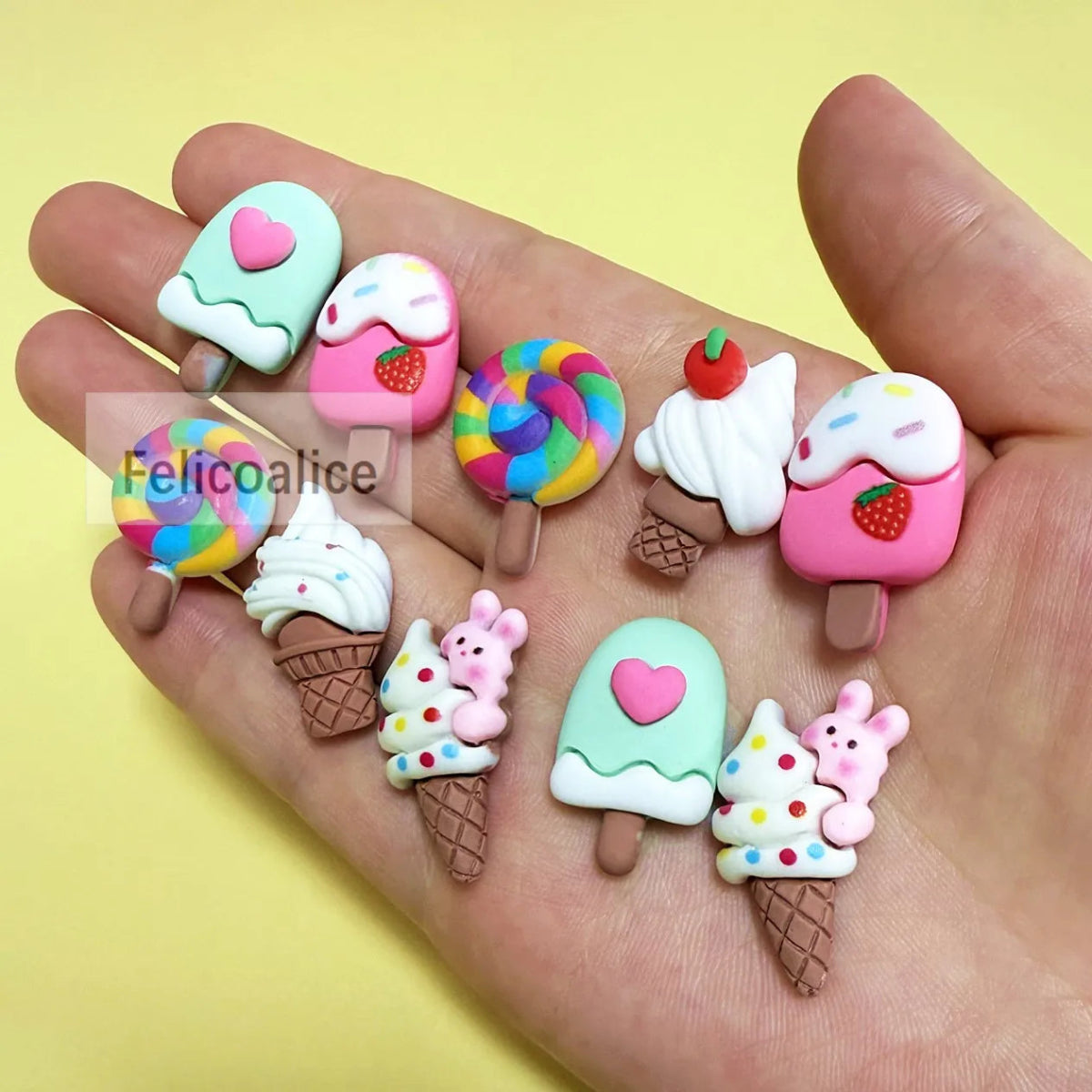 10 Mini Glaces Cartoon en Résine | Dos Plat pour Scrapbooking, DIY - Accessoires de Décoration KAWAHIP Charms - KAWAII FAVIE