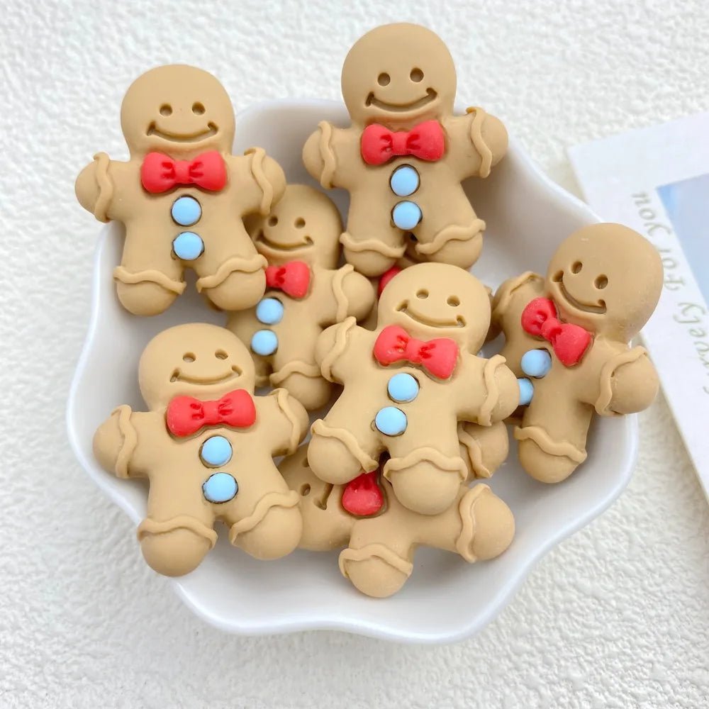 10 Ornements en Résine de Noël | Collection Cartoon (Bonhomme de Neige, Père Noël) - Dos Plat pour Barrettes Cheveux, DIY Charms - KAWAII FAVIE