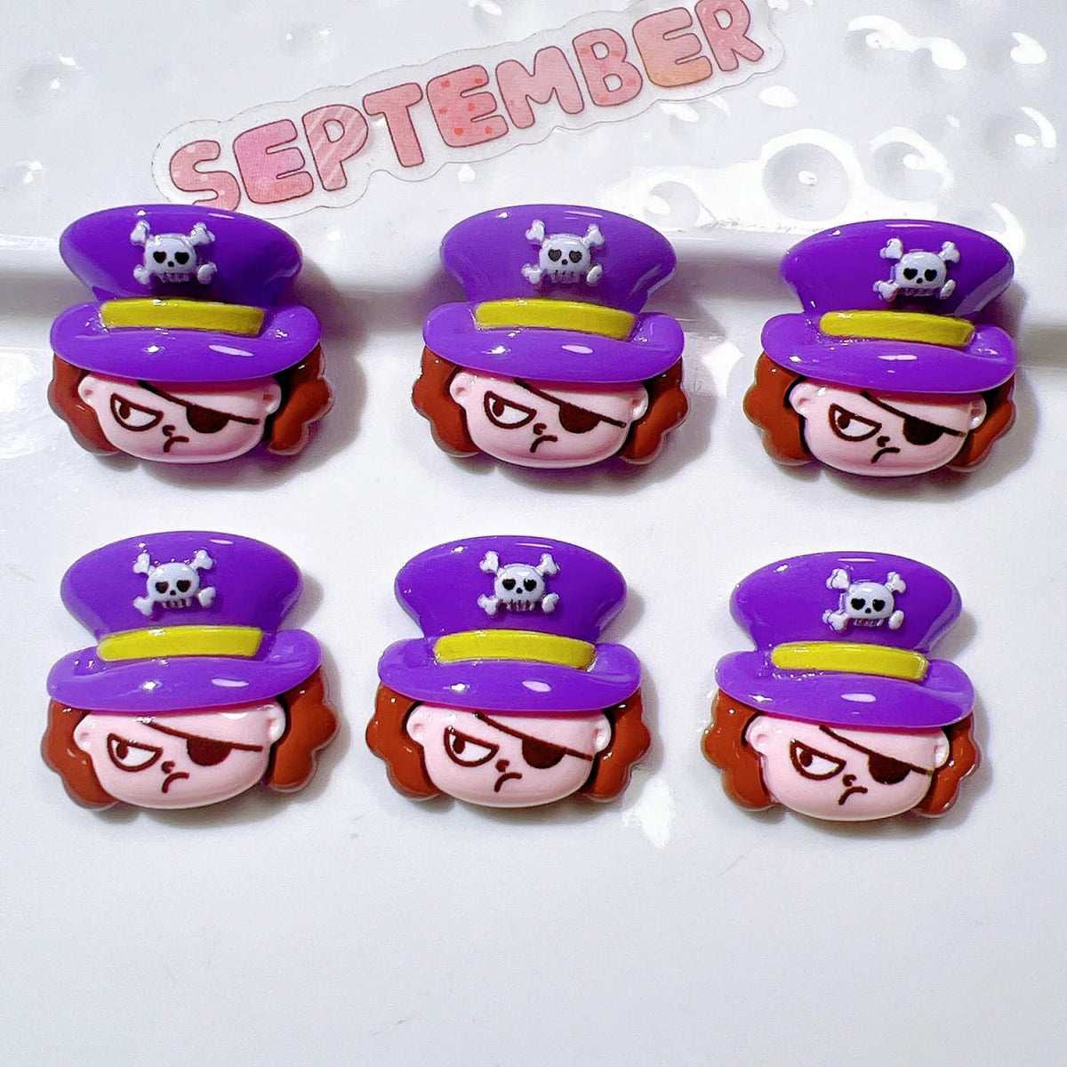 10 Perles en Résine 3D Pirates & Crânes Cartoon | Dos Plat - DIY, Mariage, Halloween, Bijoux KAWAHIP Charms - KAWAII FAVIE