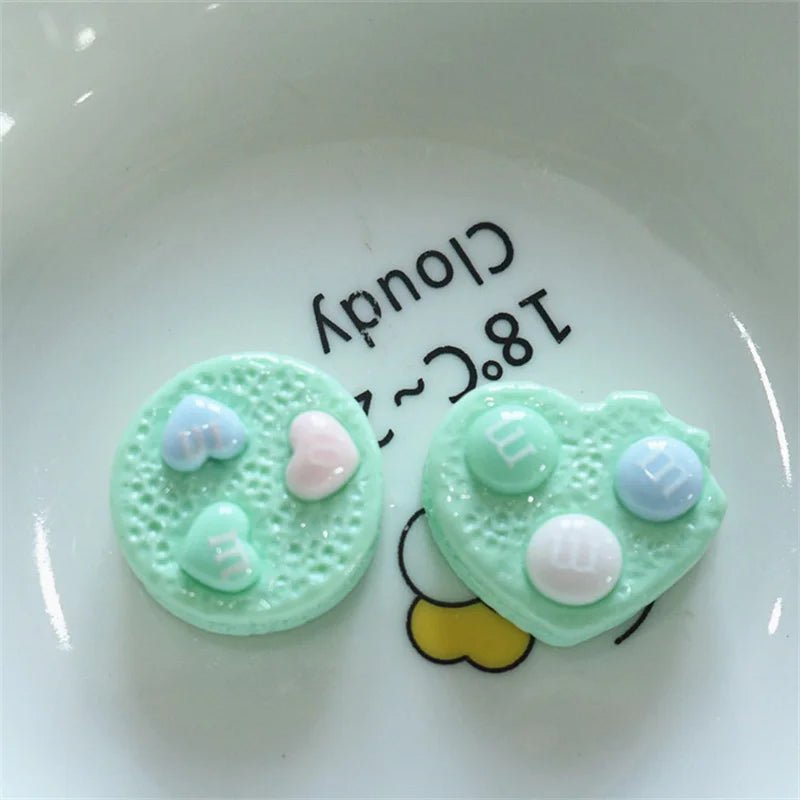 10 Pièces Cœurs en Résine Bonbon Arc - en - Ciel | Charms 3D pour DIY, Décoration Téléphone, Accessoires - KAWAHIP Charms - KAWAII FAVIE