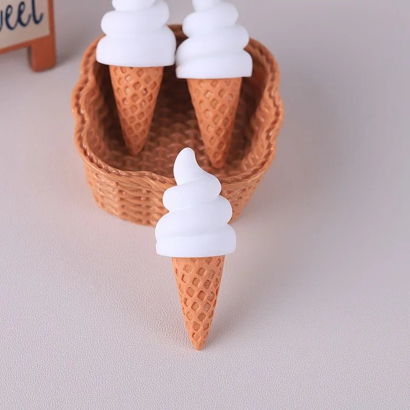 3 Mini Cônes de Glace en Résine | Décor Miniature pour Maison de Poupée, Suspension - Décoration Réaliste KAWAHIP Charms - KAWAII FAVIE