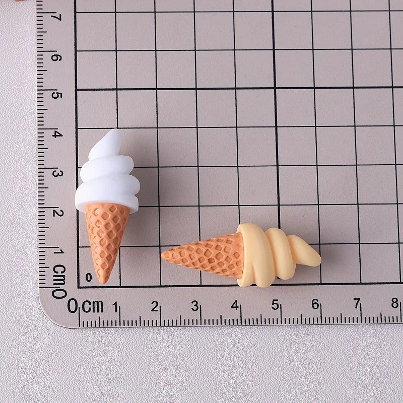 3 Mini Cônes de Glace en Résine | Décor Miniature pour Maison de Poupée, Suspension - Décoration Réaliste KAWAHIP Charms - KAWAII FAVIE