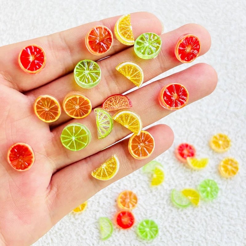50 Pièces Mini Oranges et Tranches de Citron Cartoon en Résine | Dos Plat - DIY Scrapbook, Décoration Ongles, Cadeaux Festifs KAWAHIP Charms - KAWAII FAVIE