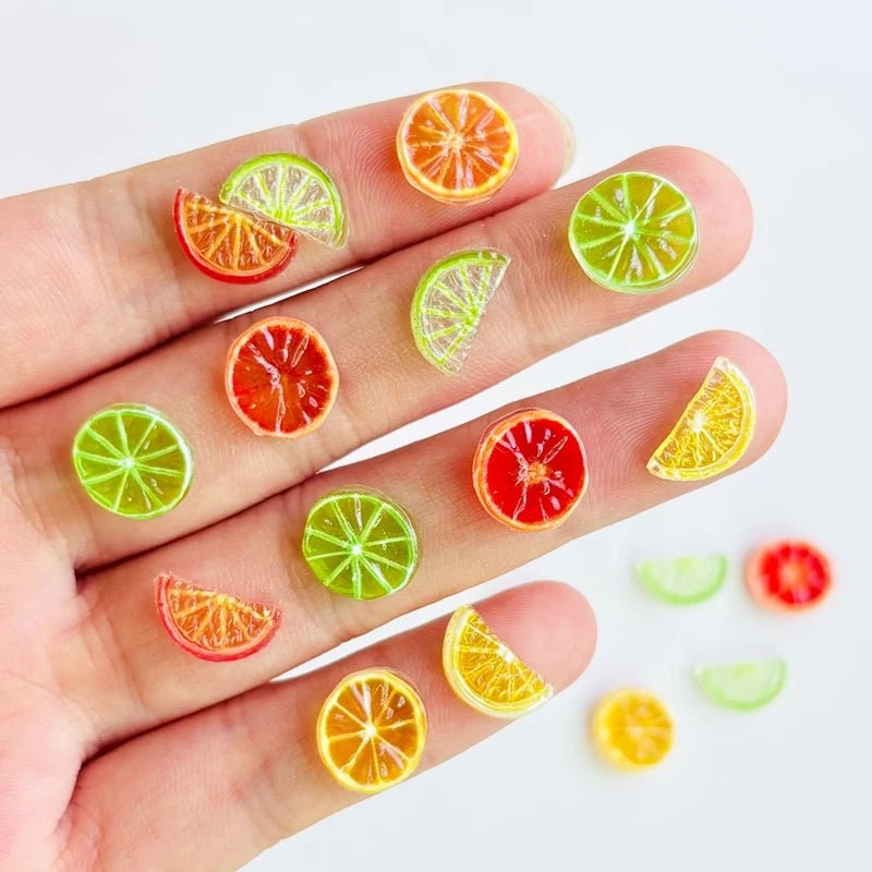 50 Pièces Mini Oranges et Tranches de Citron Cartoon en Résine | Dos Plat - DIY Scrapbook, Décoration Ongles, Cadeaux Festifs KAWAHIP Charms - KAWAII FAVIE