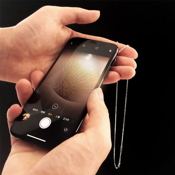 Collier « Amour Projectif » en Argent Sterling 925 | Gravure de Nom & Projection « Je t'aime » - 4 Styles (Ange, Dauphin, Kitty, Love Mom) Necklace - KAWAII FAVIE