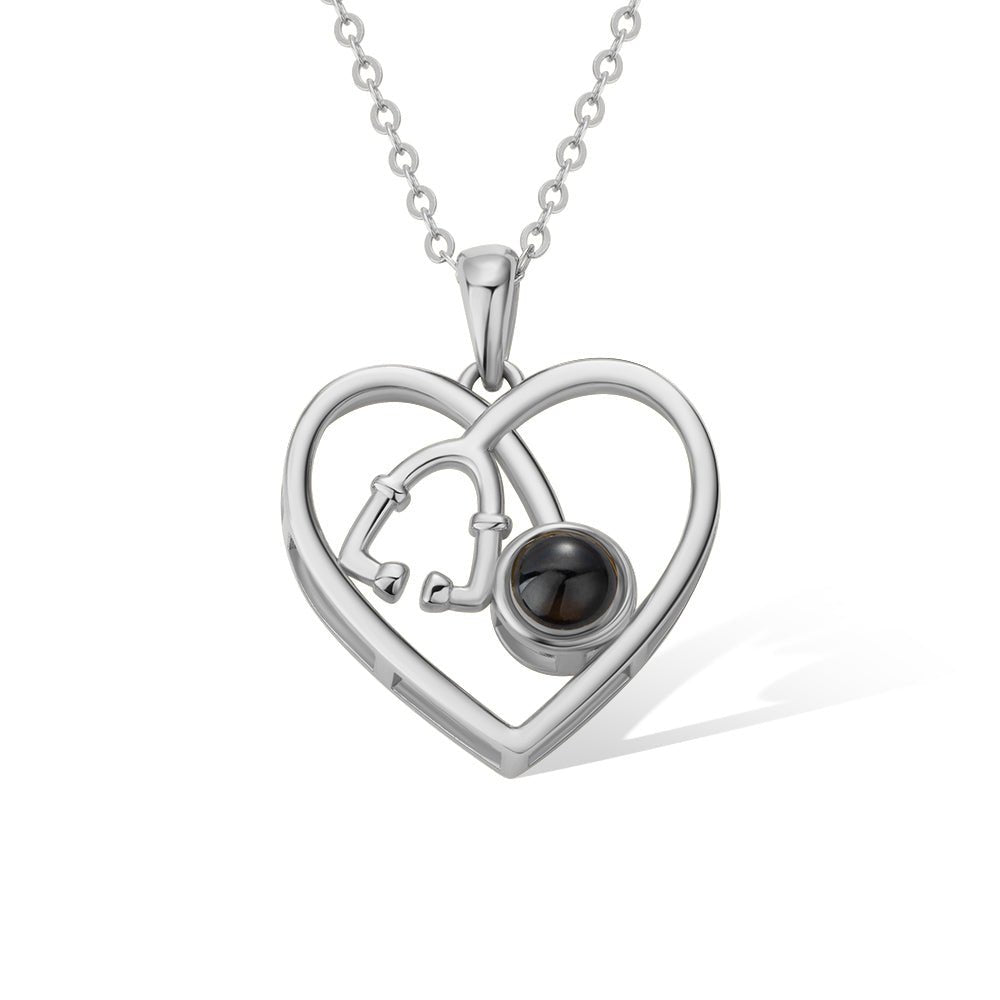 Collier Cœur Stéthoscope Projection Photo en Argent 925 | Cadeau Personnalisé pour Infirmière, Médecin & Étudiant en Médecine Necklace - KAWAII FAVIE