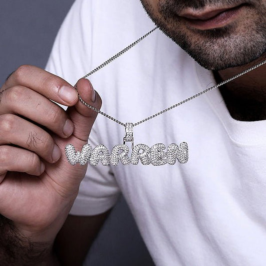 Collier Hip - Hop Bubble Letter Personnalisé | 1 à 8 Lettres avec Pierres « Iced Out » - Style Unique & Éclatant Necklace - KAWAII FAVIE